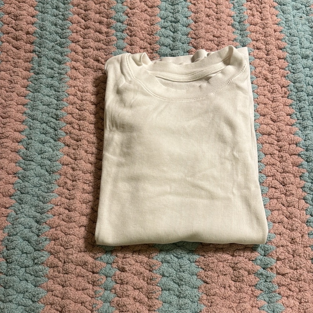 Basic white tee - Picture 4 of 5